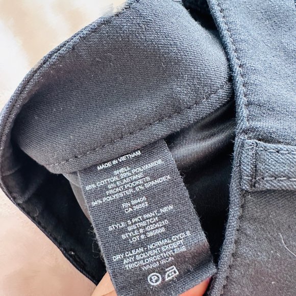 Theory Skinny Black Pants - High Rise, Stretchable - Picture 4 of 8